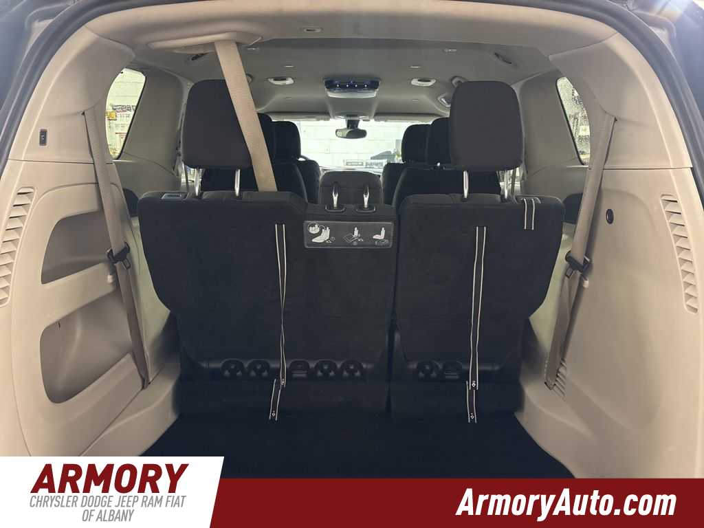 Thumbnail: 2017 Chrysler Pacifica - 29