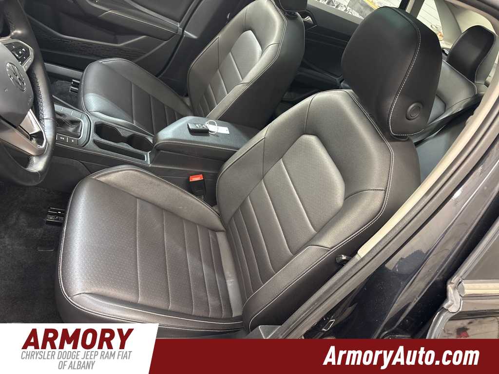 Thumbnail: 2024 Volkswagen Jetta - 21