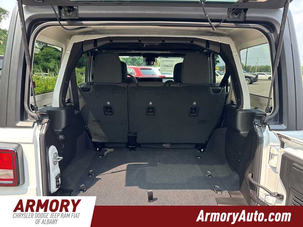 Thumbnail: 2025 Jeep Wrangler - 23