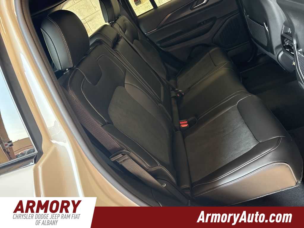 Thumbnail: 2025 Jeep Grand Cherokee - 29