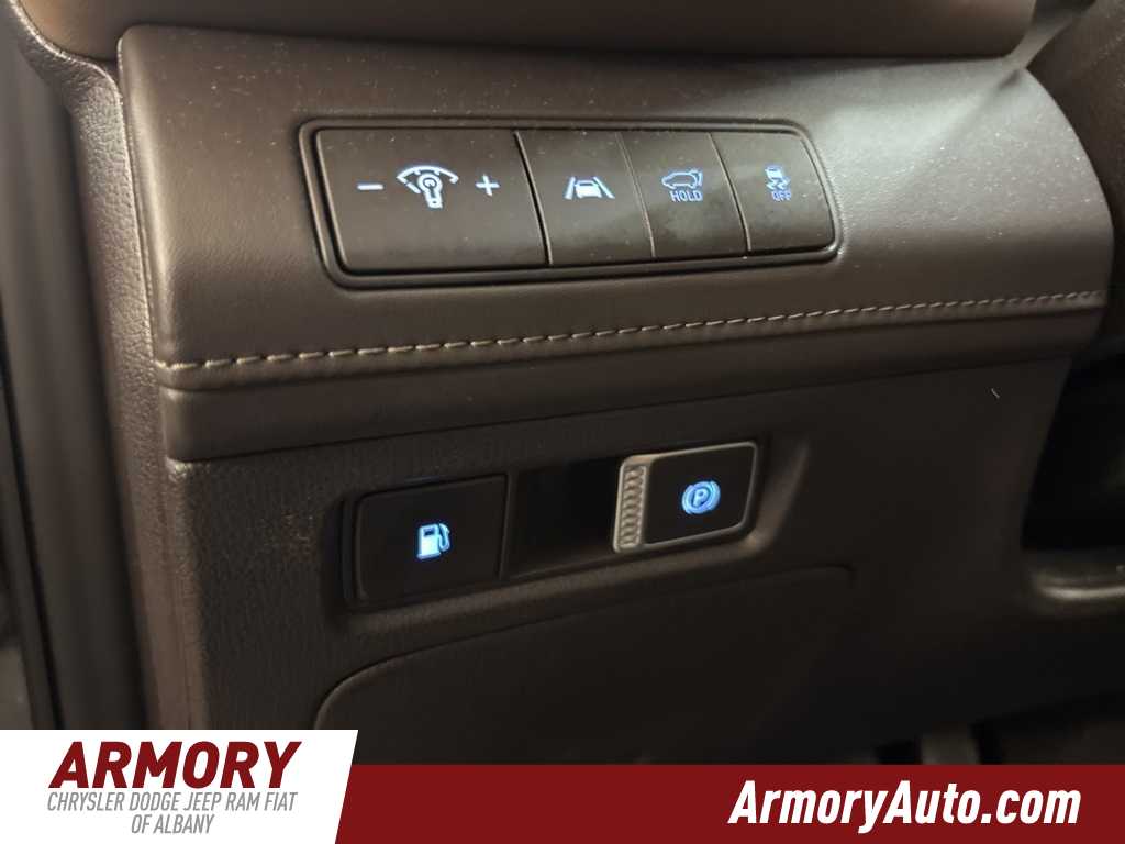 Thumbnail: 2023 Hyundai Santa Fe - 11