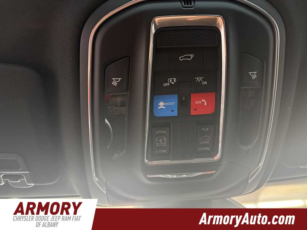 Thumbnail: 2025 Jeep Grand Cherokee - 19