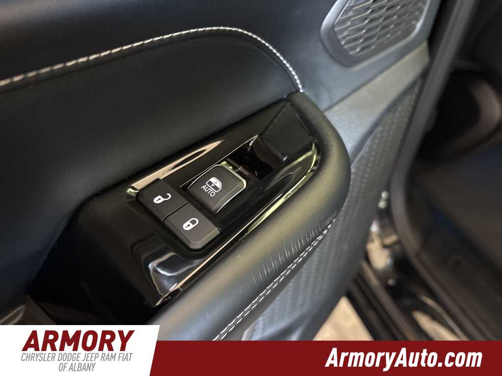 Thumbnail: 2023 Jeep Grand Cherokee - 31