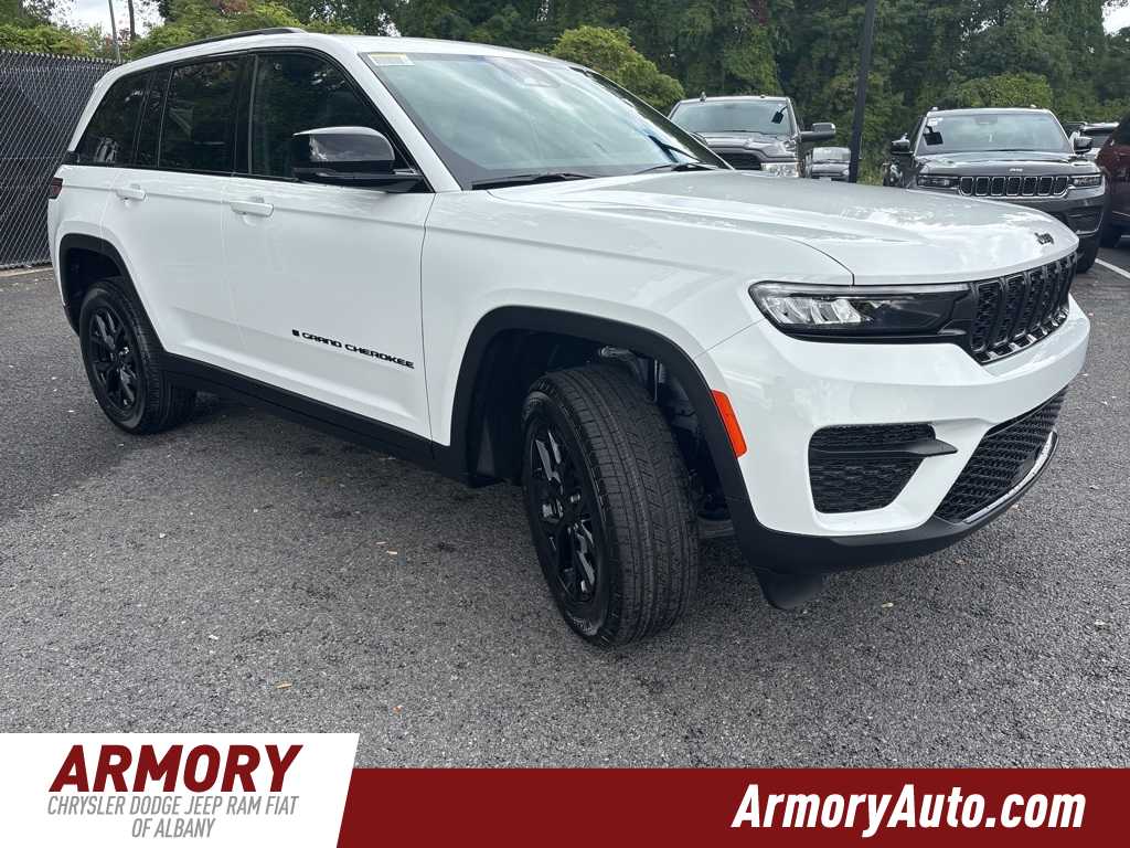 Thumbnail: 2025 Jeep Grand Cherokee - 3