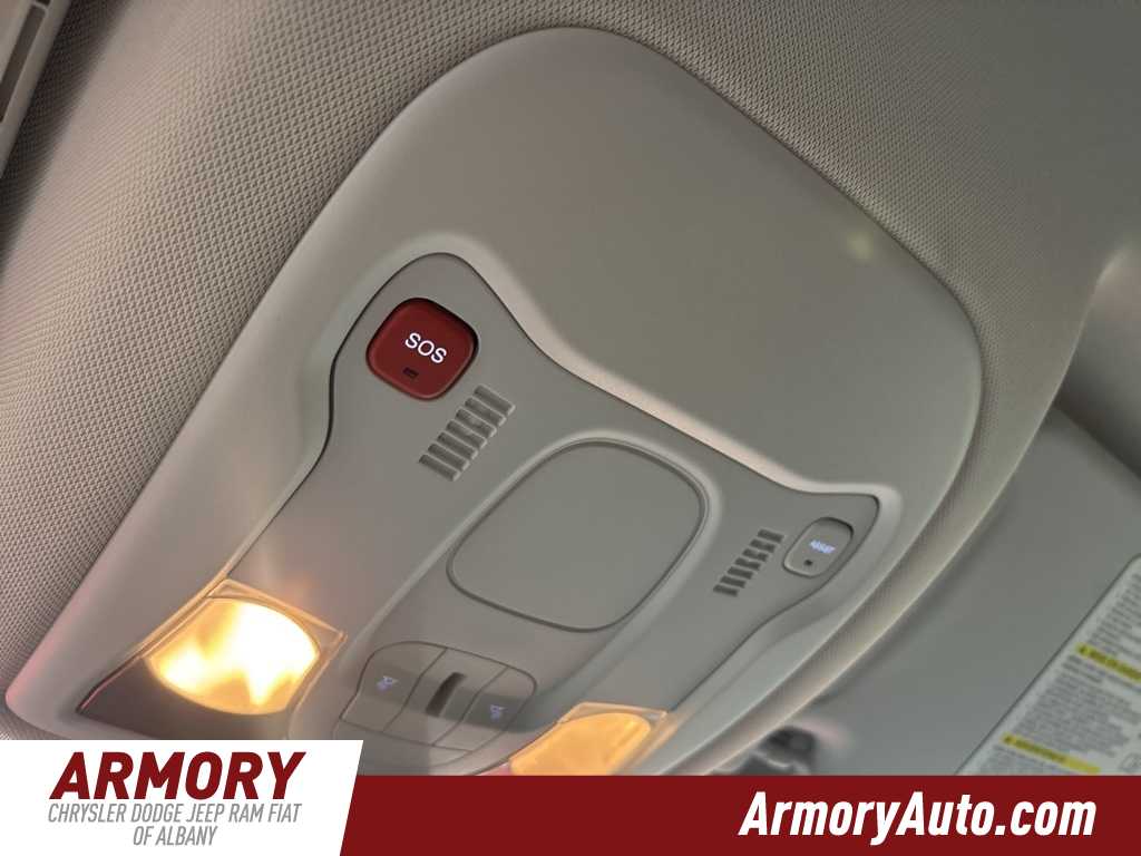 Thumbnail: 2023 Jeep Renegade - 22