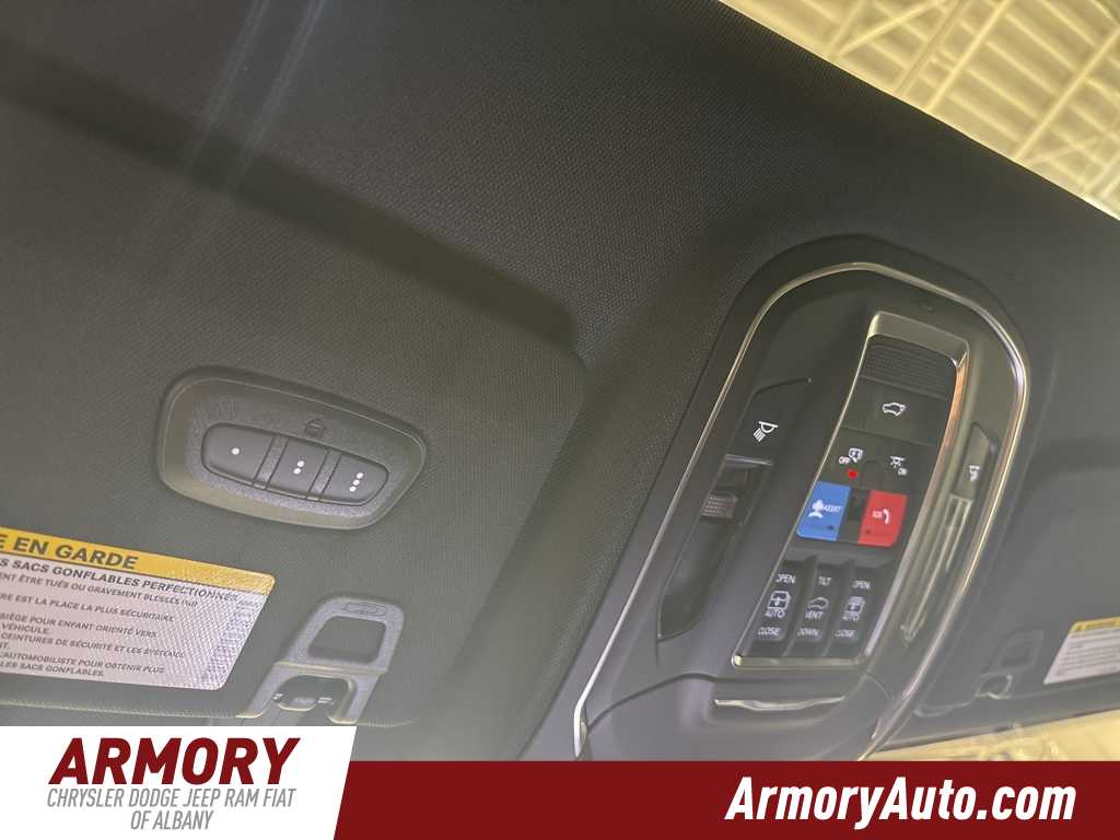 Thumbnail: 2025 Jeep Grand Cherokee - 21