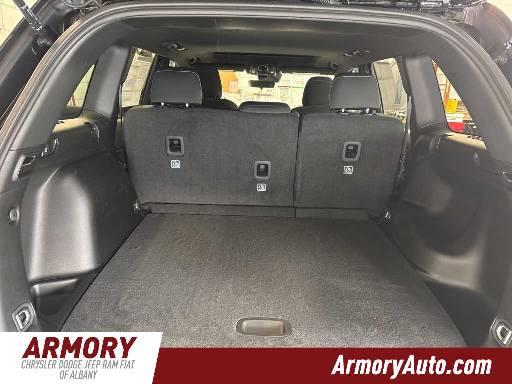 Thumbnail: 2025 Jeep Grand Cherokee - 22