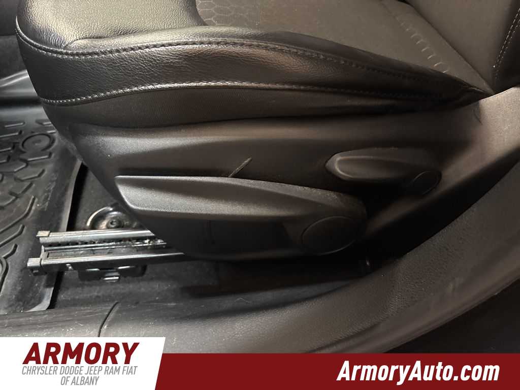 Thumbnail: 2021 Jeep Compass - 13