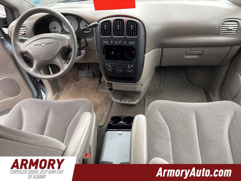 Thumbnail: 2002 Chrysler Voyager - 27