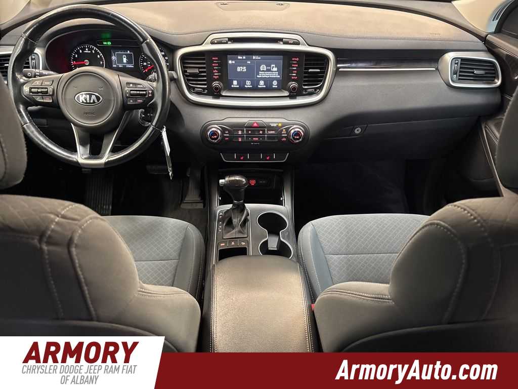 Thumbnail: 2017 Kia Sorento - 33