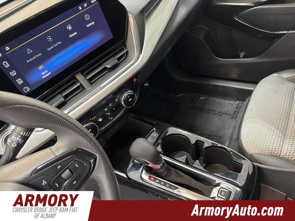 Thumbnail: 2025 Chevrolet Trax - 17