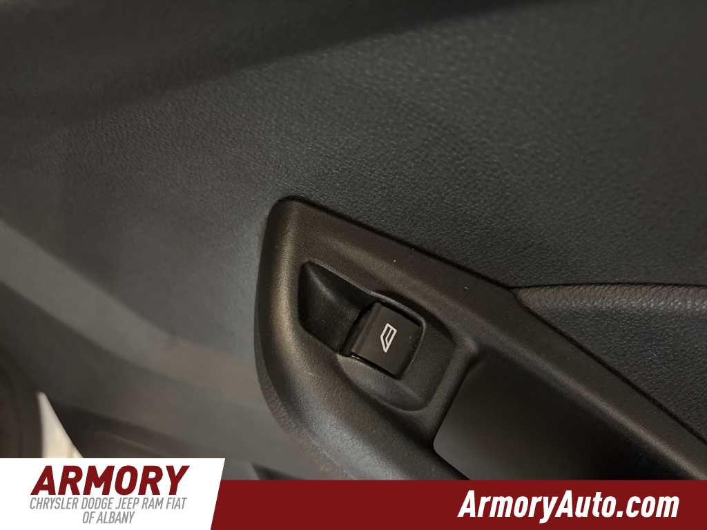 Thumbnail: 2017 Ford Focus - 29