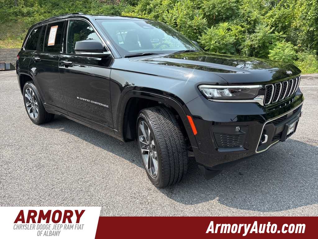 Thumbnail: 2023 Jeep Grand Cherokee - 3