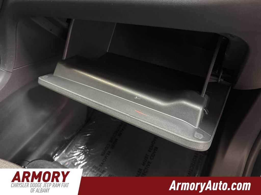 Thumbnail: 2024 Chevrolet Equinox - 41