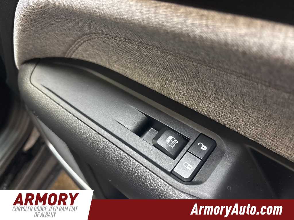 Thumbnail: 2022 Jeep Compass - 36