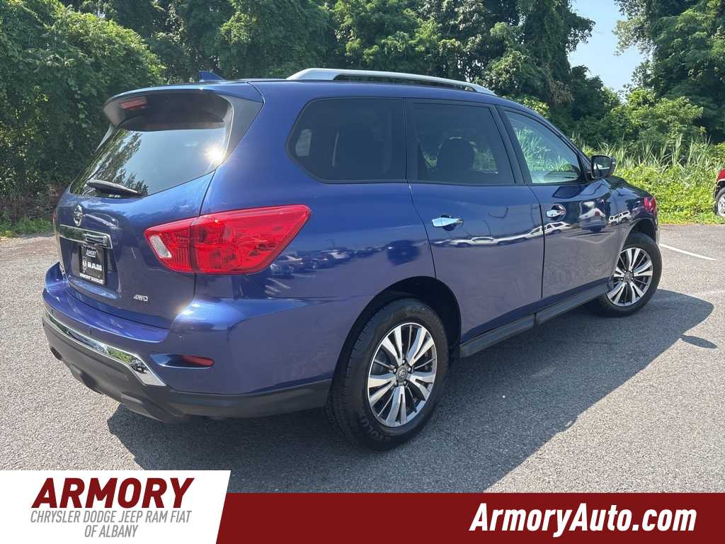 Thumbnail: 2019 Nissan Pathfinder - 4
