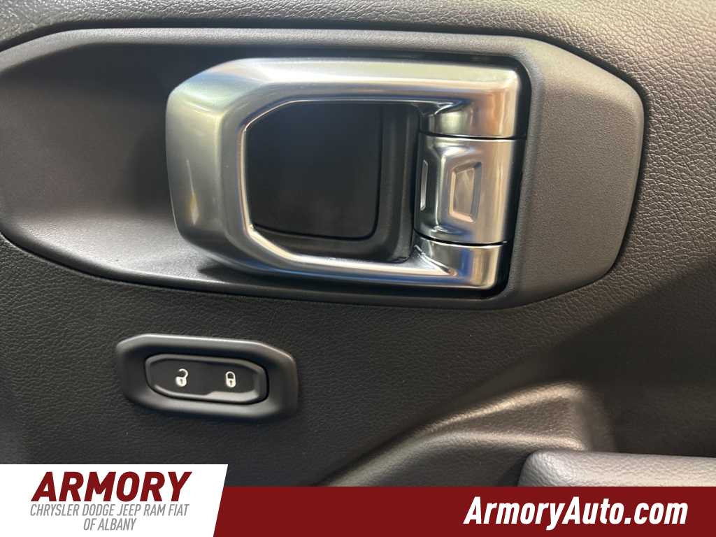 Thumbnail: 2026 Jeep Wrangler - 32