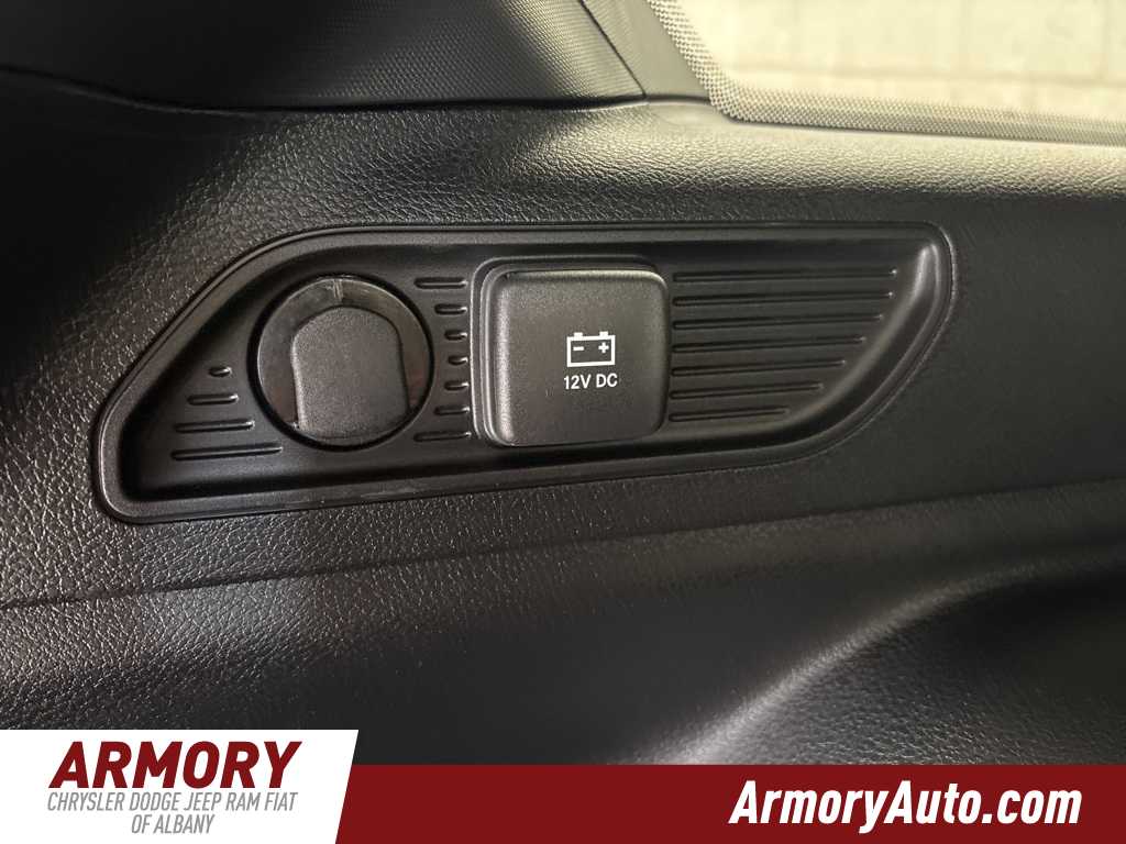 Thumbnail: 2025 Jeep Grand Cherokee - 26