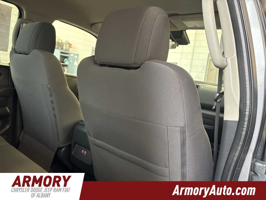 Thumbnail: 2022 Nissan Frontier - 29