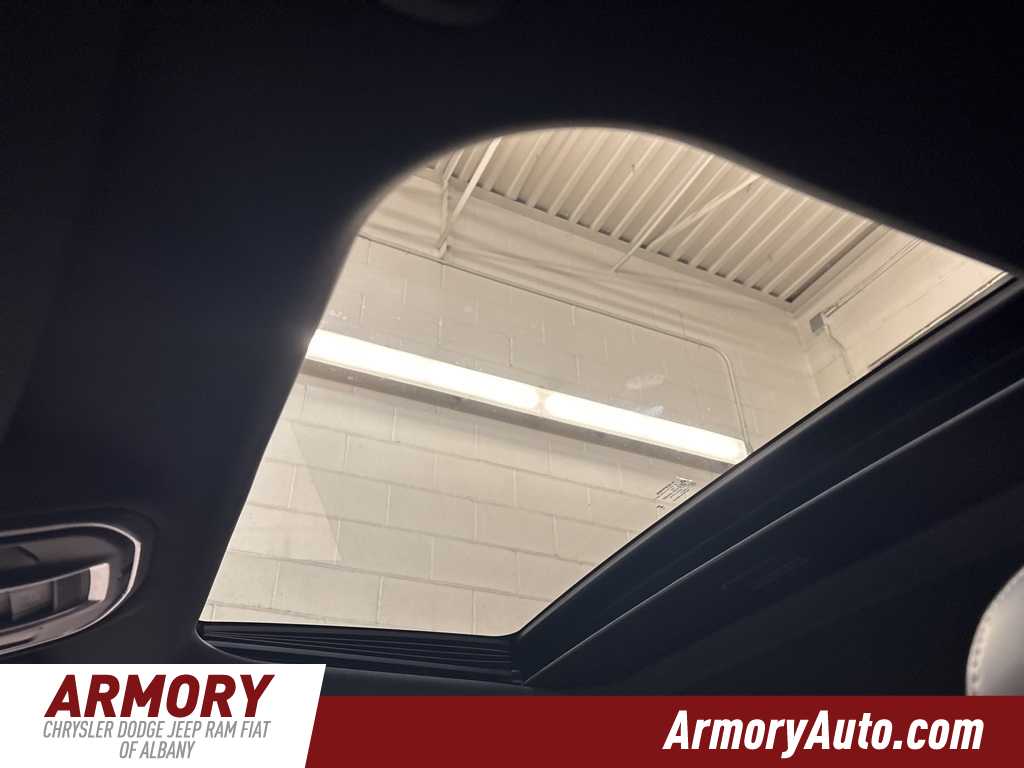 Thumbnail: 2025 Jeep Grand Cherokee - 21