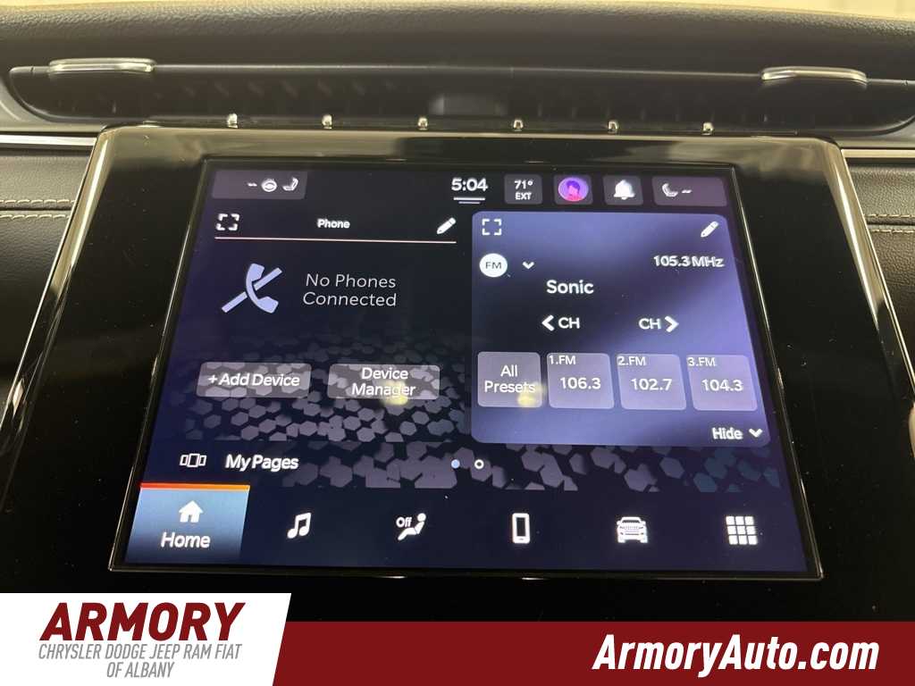 2022 Jeep Grand Cherokee L Altitude 17