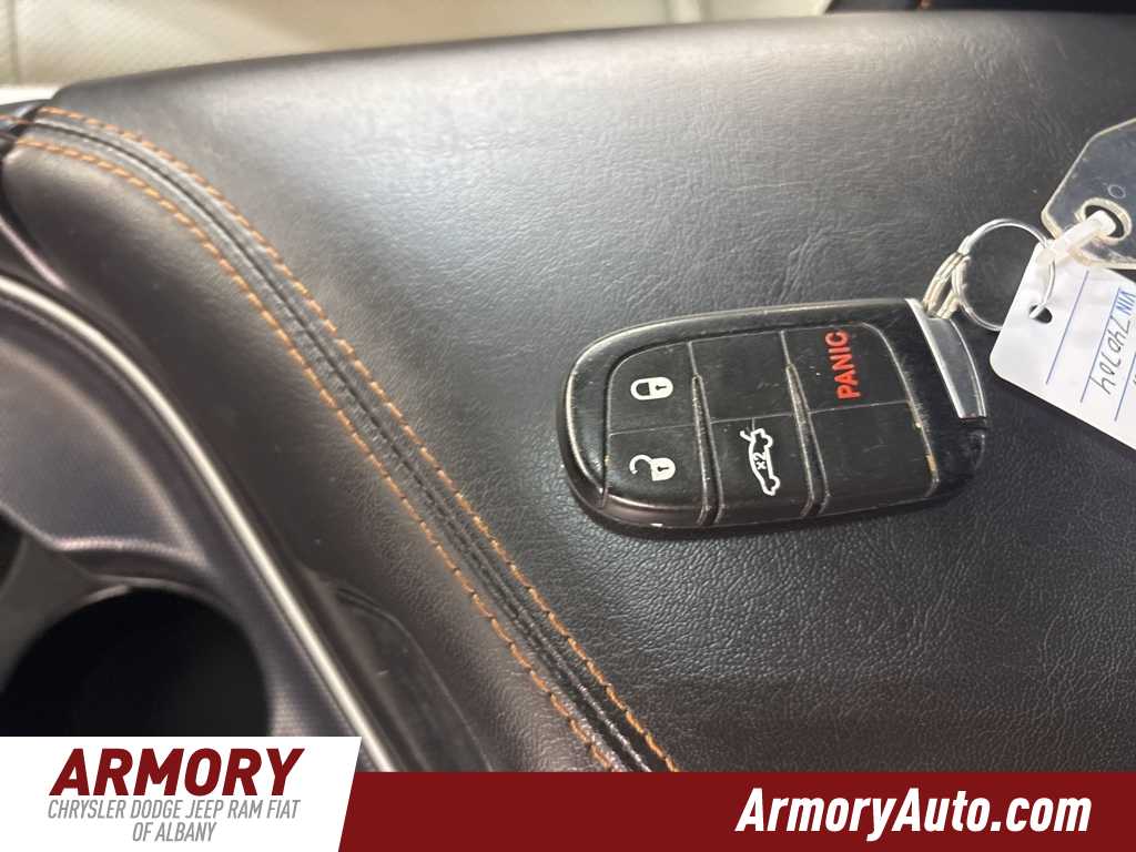 Thumbnail: 2015 Dodge Challenger - 22