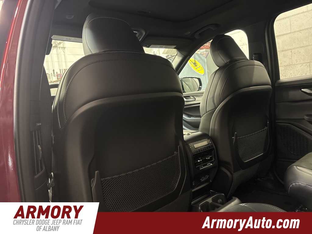 Thumbnail: 2025 Jeep Grand Cherokee L - 22