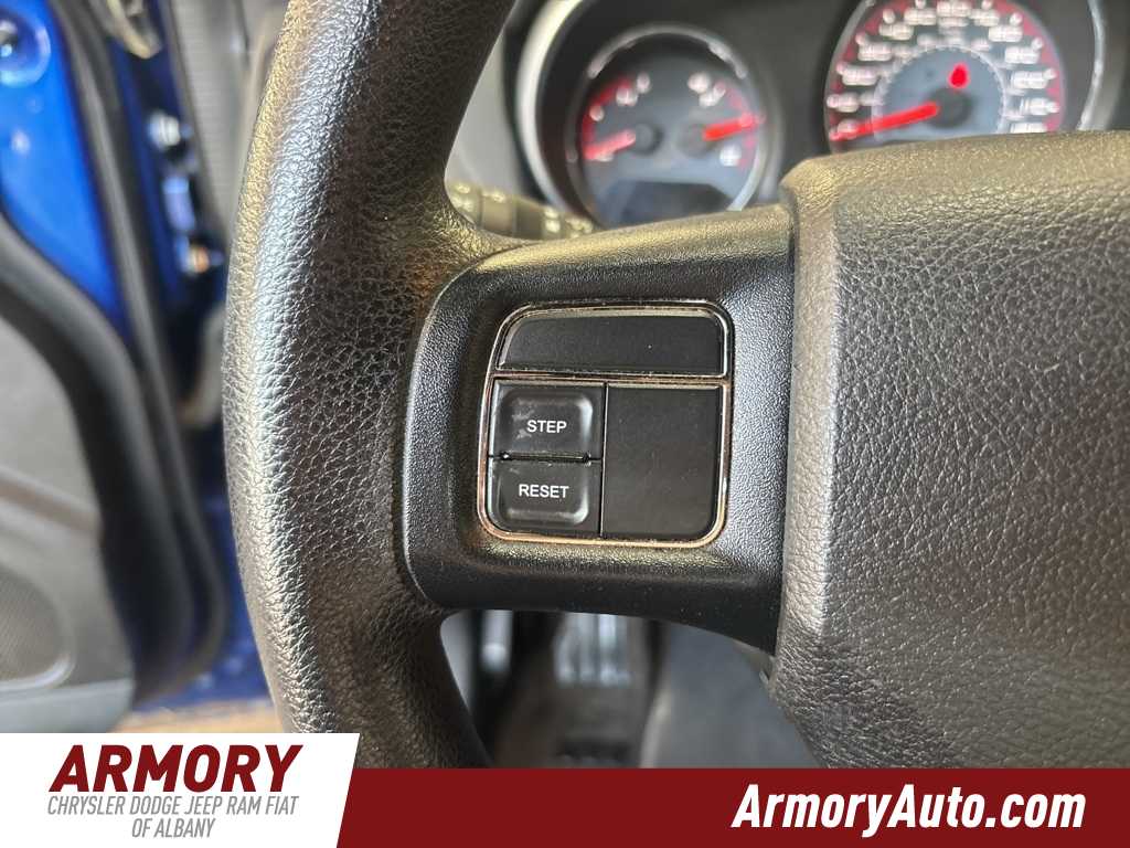 Thumbnail: 2013 Dodge Avenger - 15