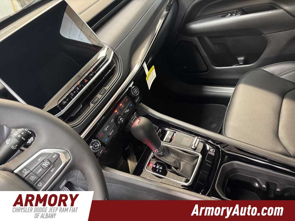 Thumbnail: 2025 Jeep Compass - 15