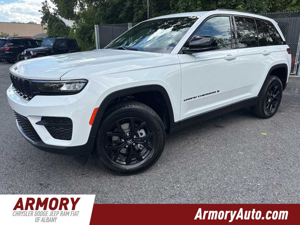 Thumbnail: 2025 Jeep Grand Cherokee - 1