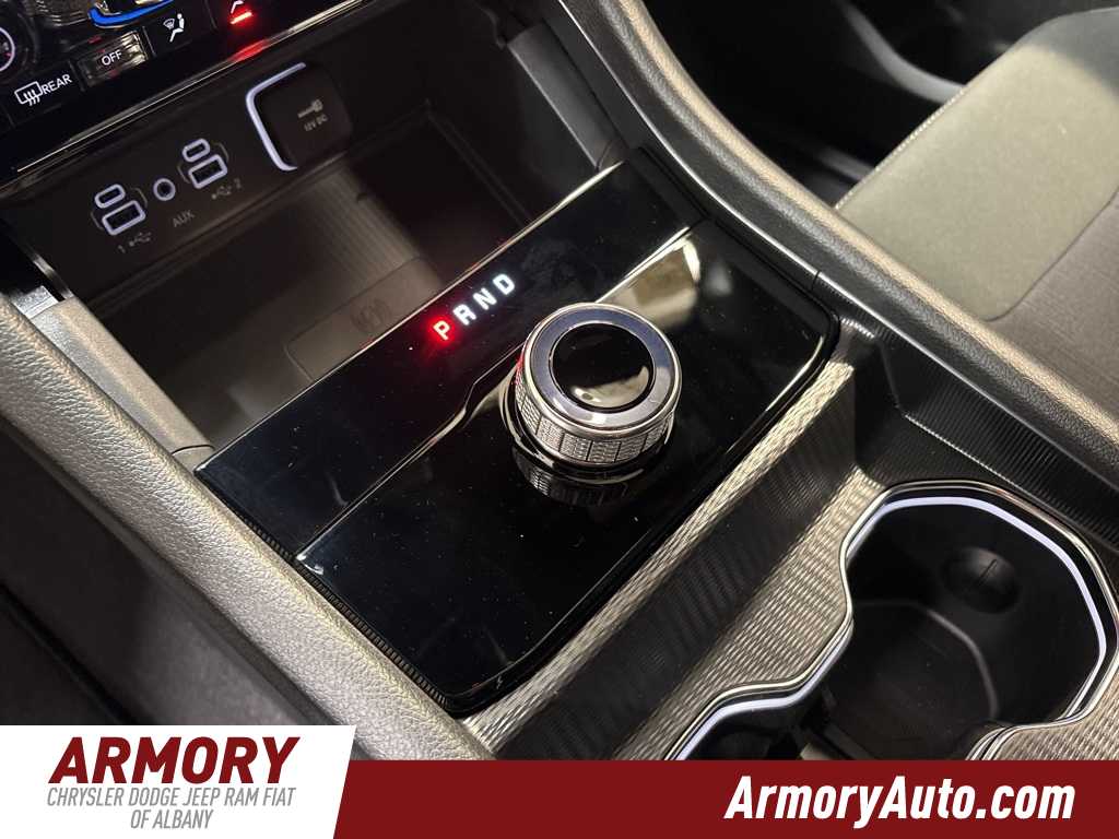 Thumbnail: 2025 Jeep Grand Cherokee - 21