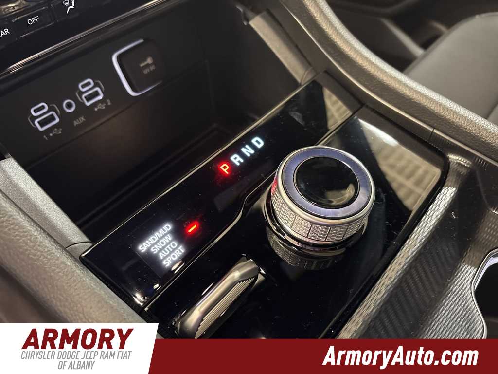 Thumbnail: 2025 Jeep Grand Cherokee - 21