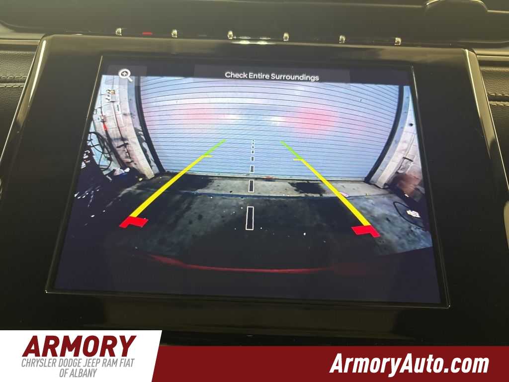 Thumbnail: 2025 Jeep Grand Cherokee - 17