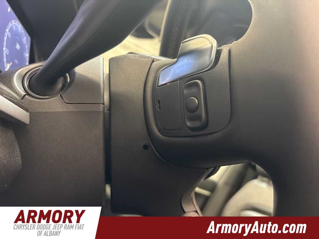 Thumbnail: 2025 Jeep Grand Cherokee - 11