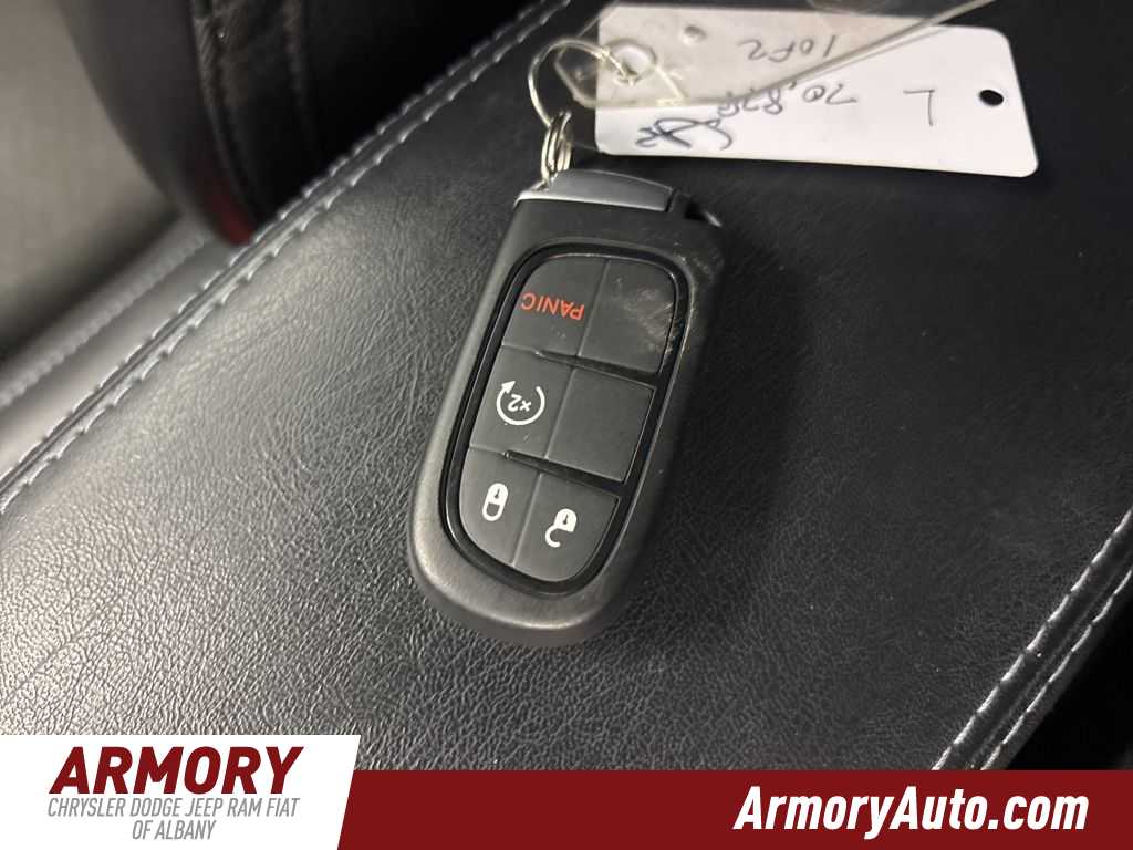 Thumbnail: 2020 Jeep Cherokee - 20