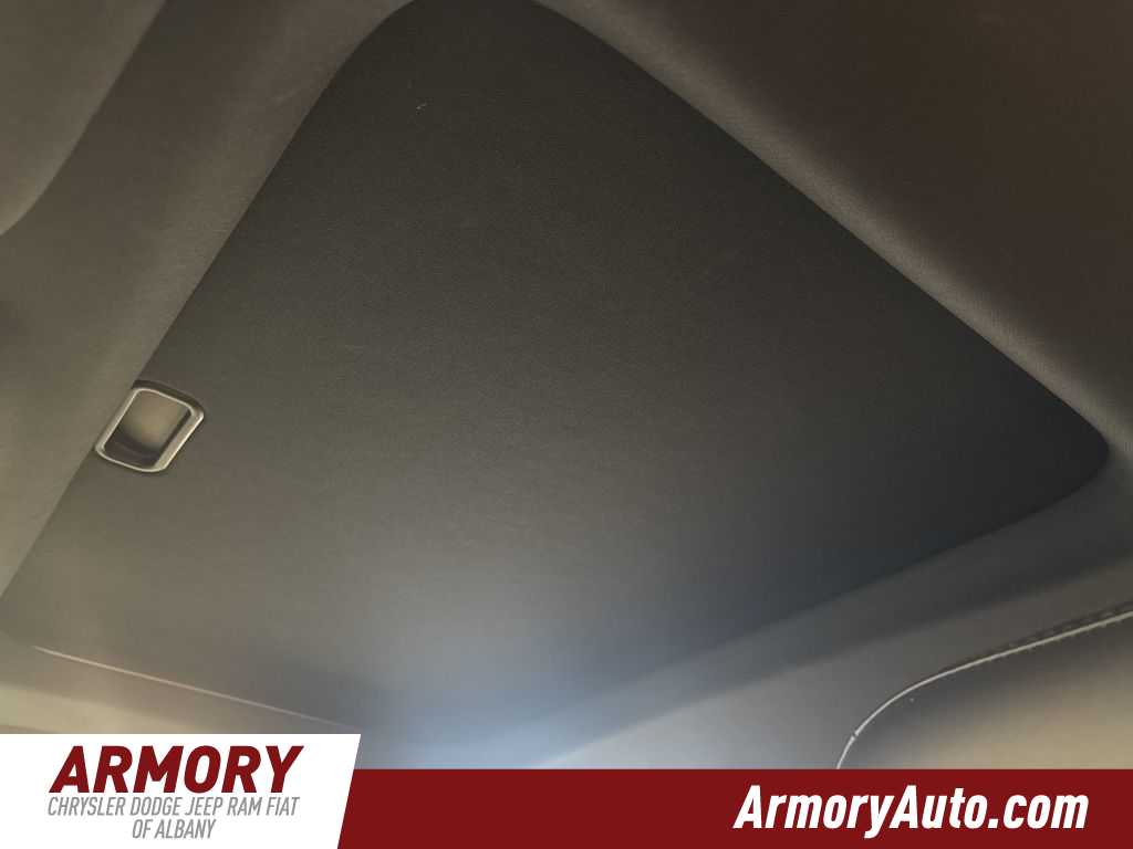 Thumbnail: 2021 Jeep Grand Cherokee - 24