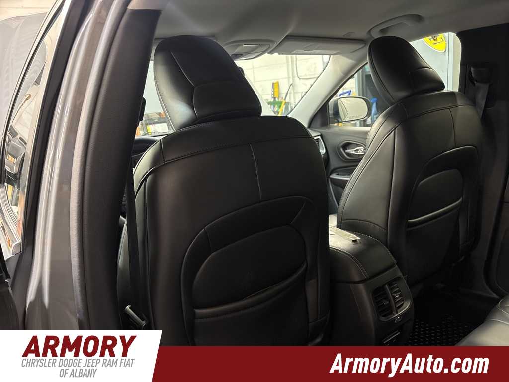 Thumbnail: 2020 Jeep Cherokee - 24