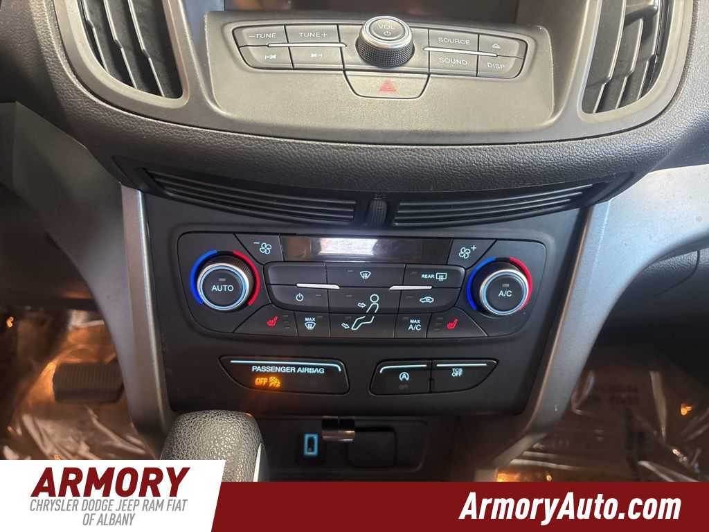 Thumbnail: 2018 Ford Escape - 17