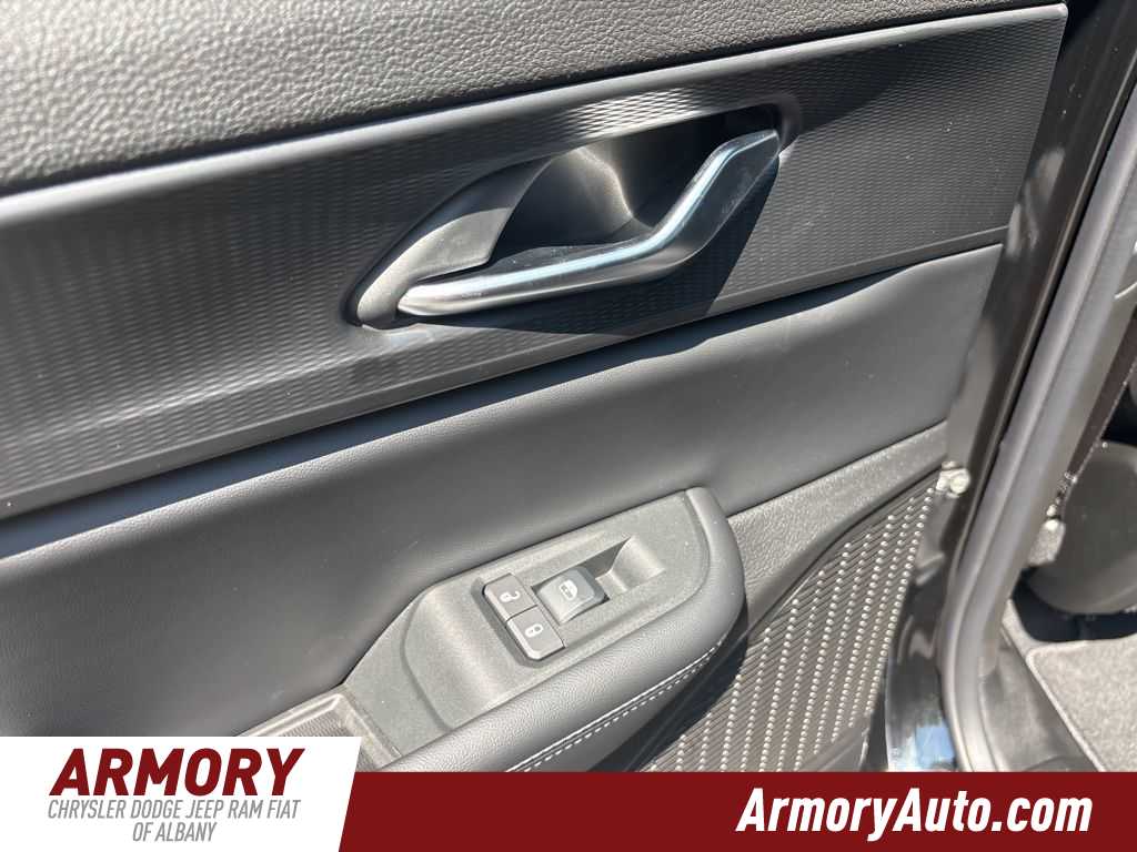 Thumbnail: 2025 Jeep Grand Cherokee L - 20