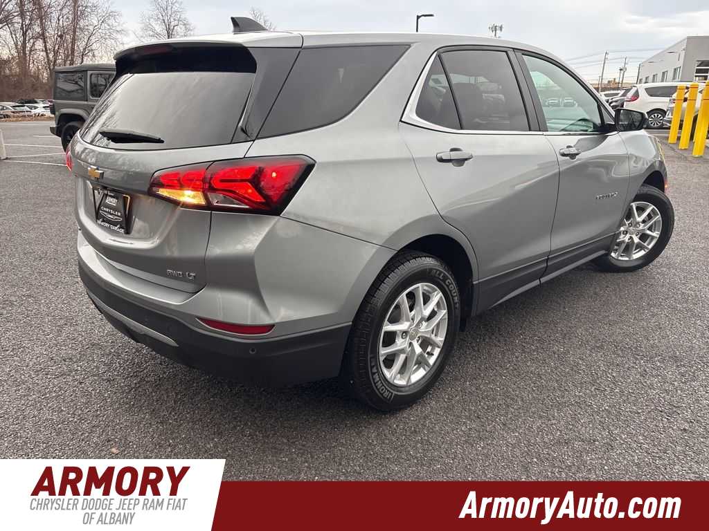 Thumbnail: 2024 Chevrolet Equinox - 3