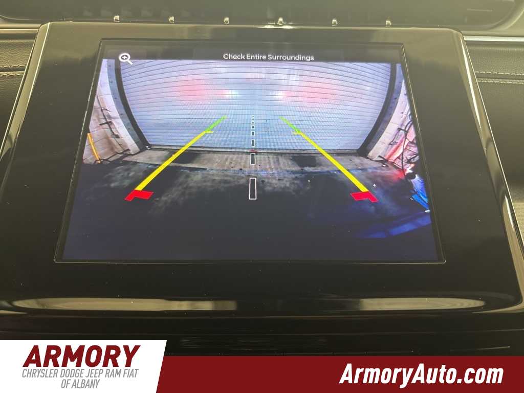 Thumbnail: 2022 Jeep Grand Cherokee - 17