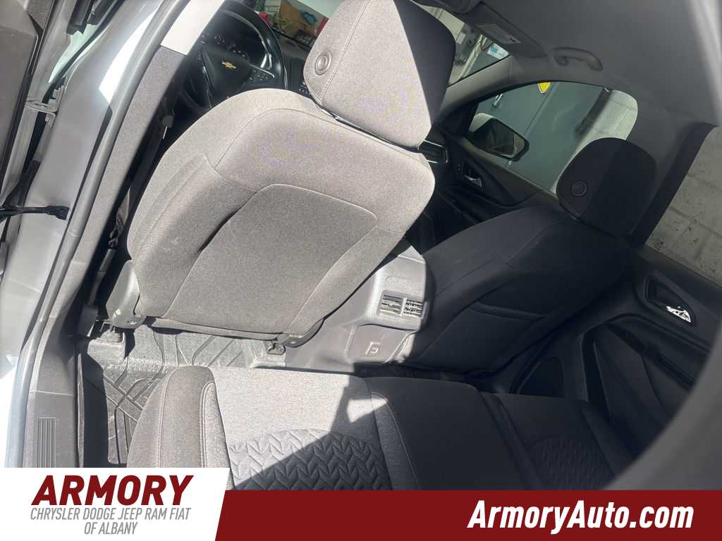 Thumbnail: 2023 Chevrolet Equinox - 26