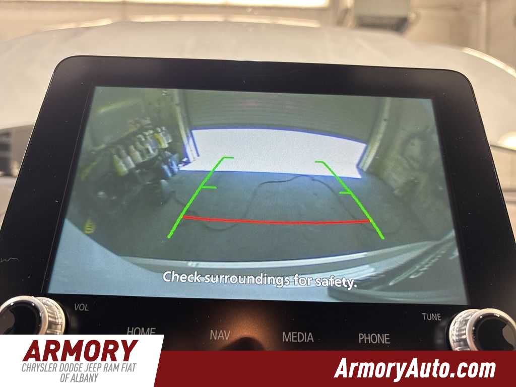 Thumbnail: 2024 Mitsubishi Eclipse Cross - 21