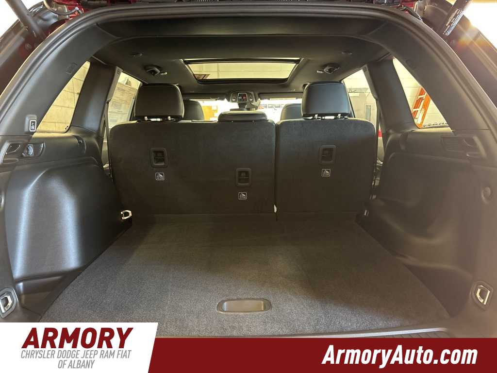 Thumbnail: 2025 Jeep Grand Cherokee - 24