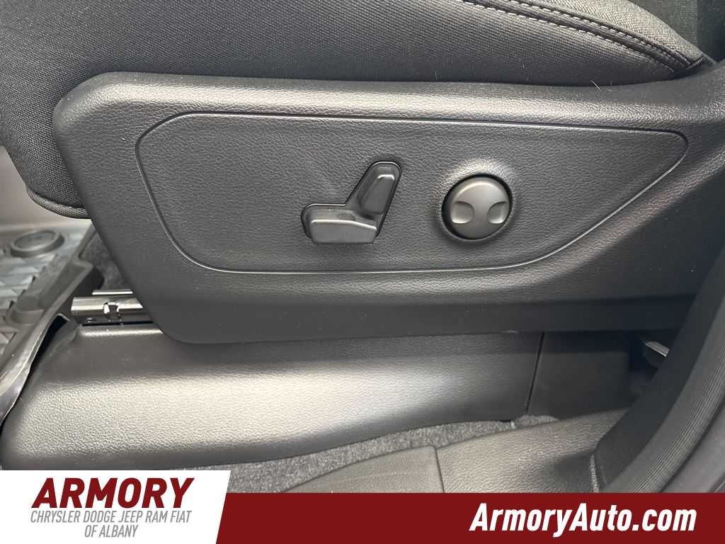 Thumbnail: 2026 RAM 1500 - 12