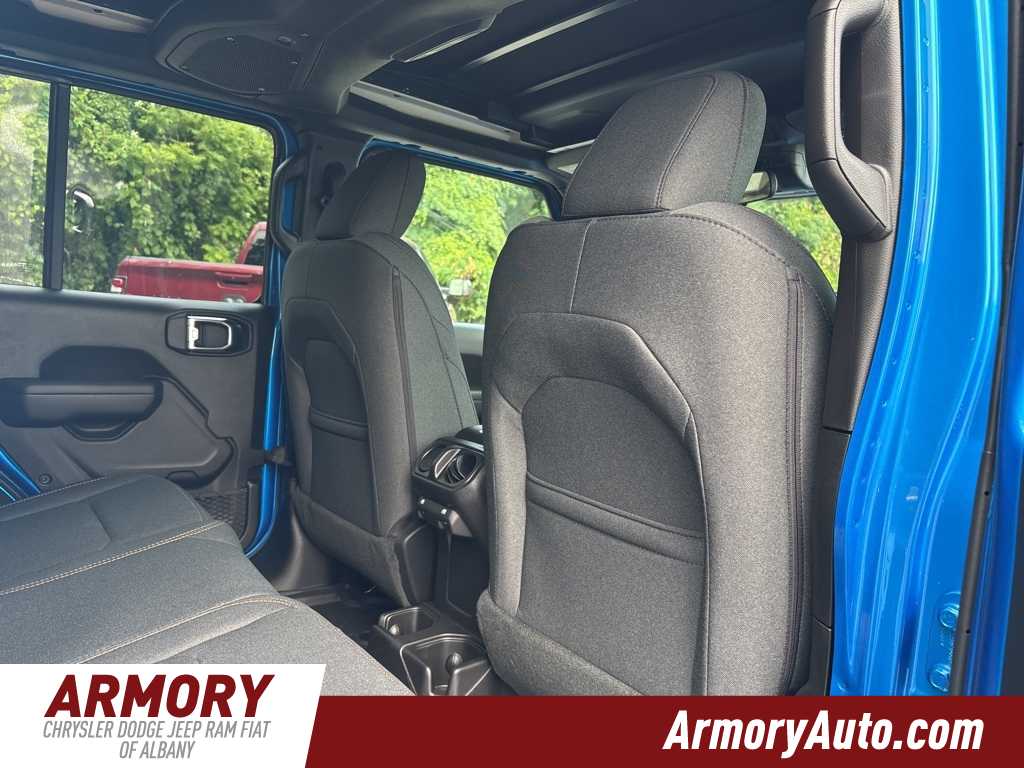 Thumbnail: 2025 Jeep Wrangler - 25