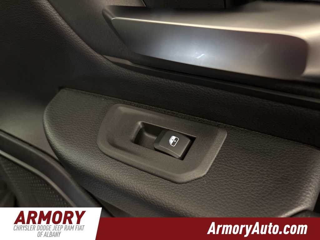 Thumbnail: 2026 RAM 1500 - 26