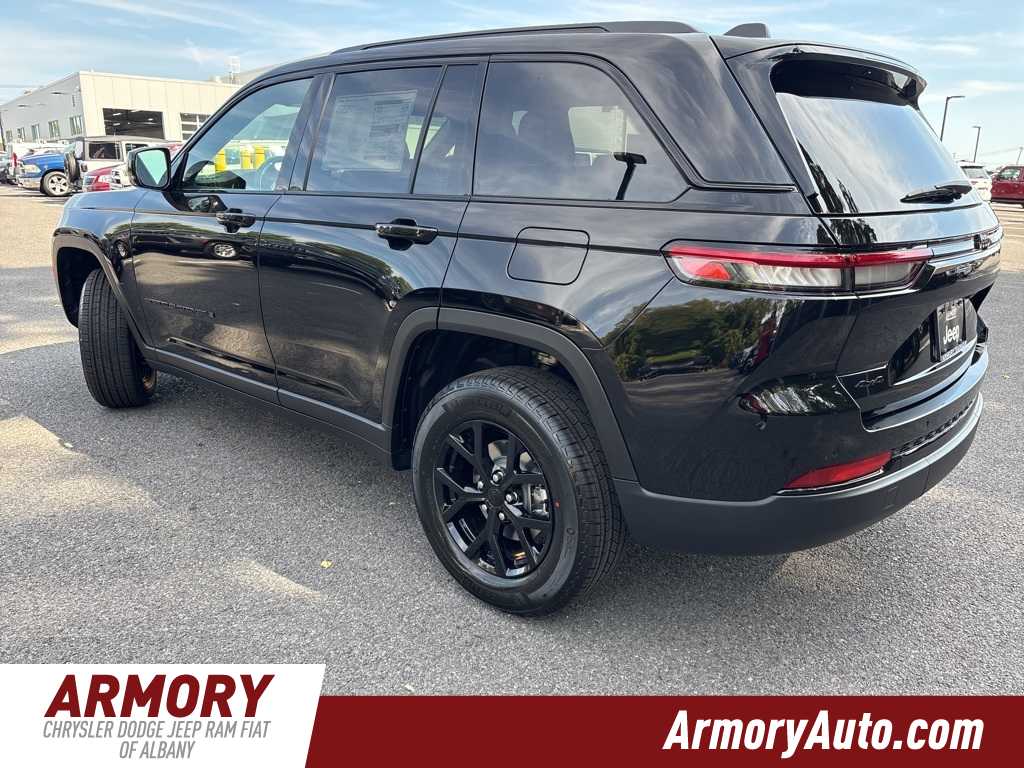 Thumbnail: 2025 Jeep Grand Cherokee - 6