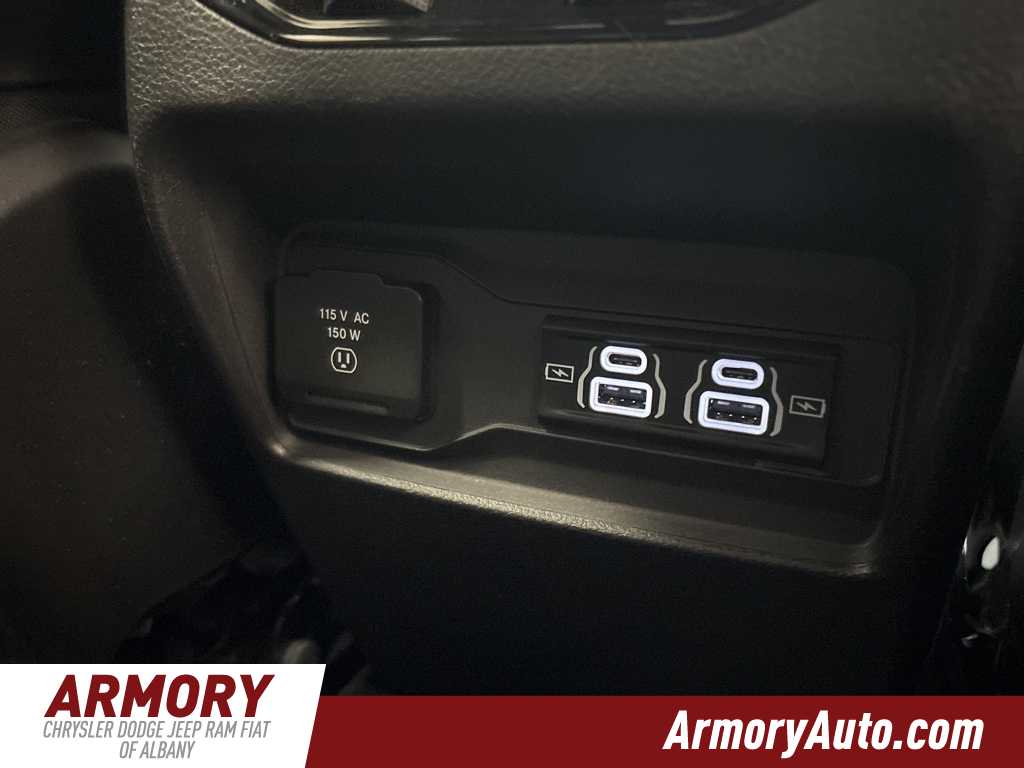 Thumbnail: 2025 Jeep Grand Cherokee - 35