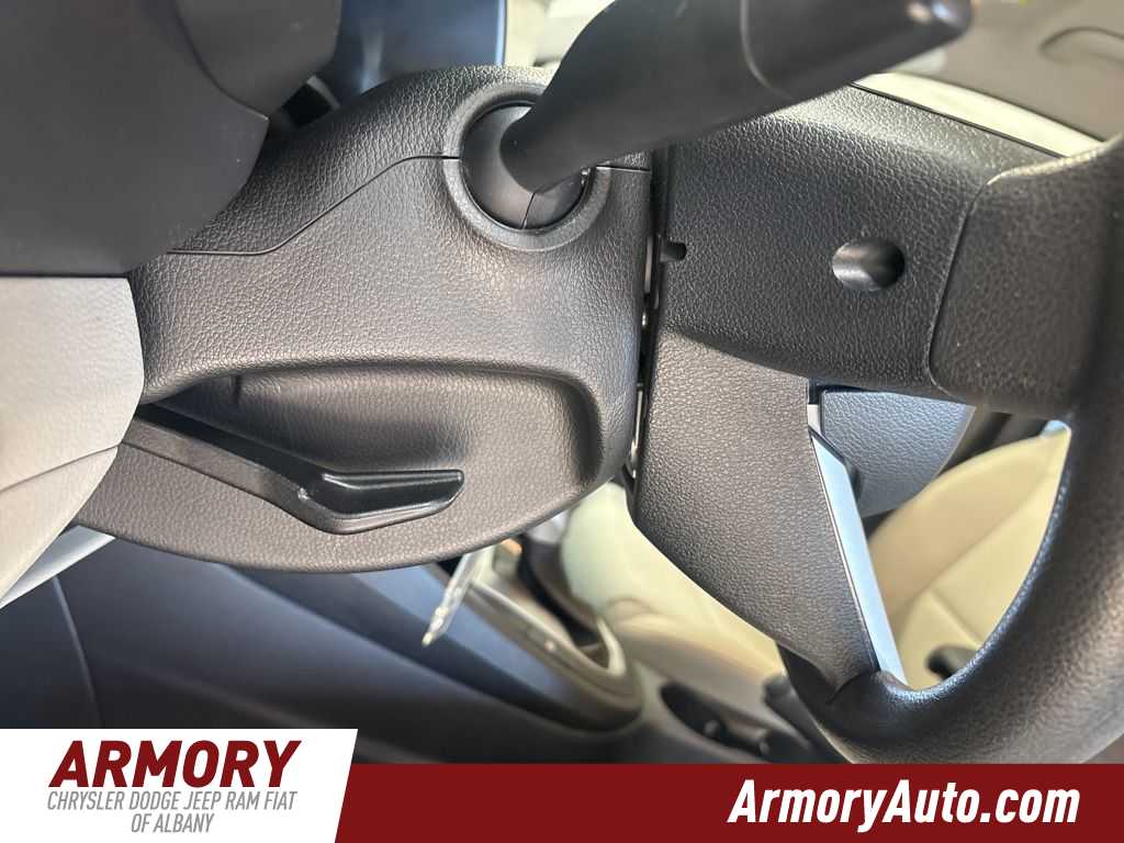 Thumbnail: 2023 Kia Forte - 10